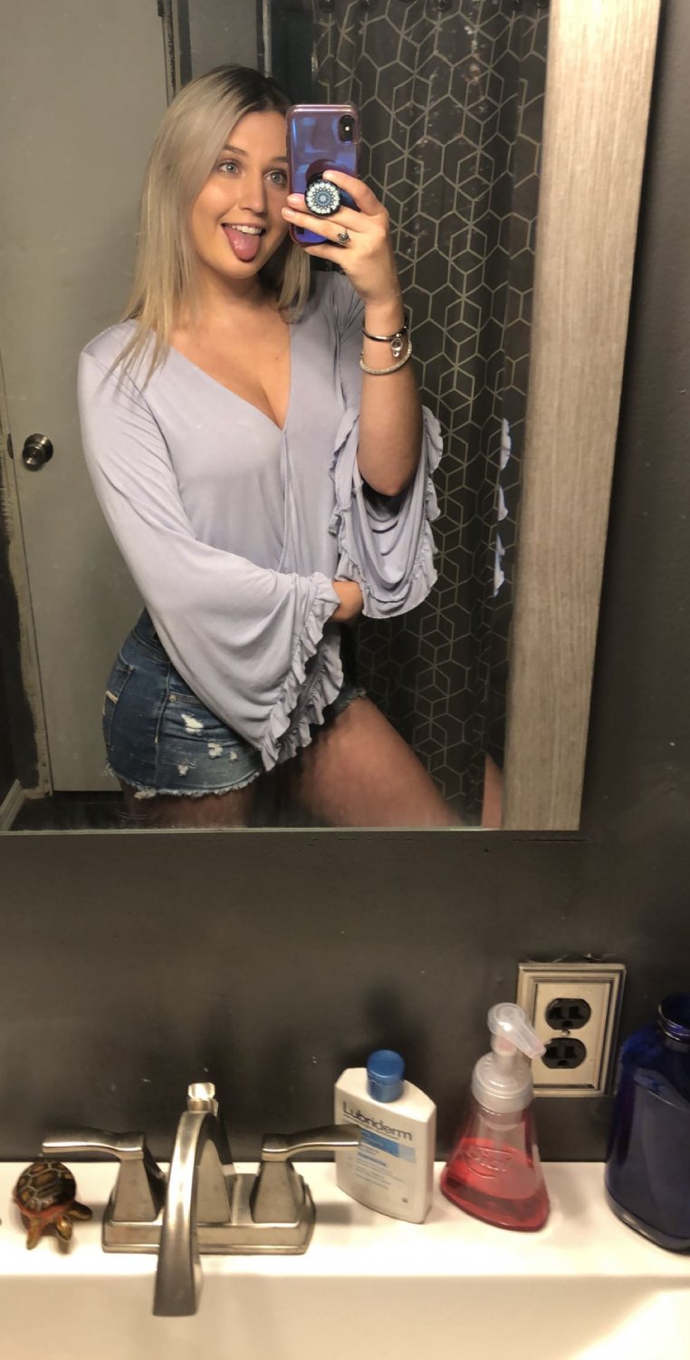 Submitted and risked Girlfriend. Want to risk your girl too? DM me #J1uzHQ06