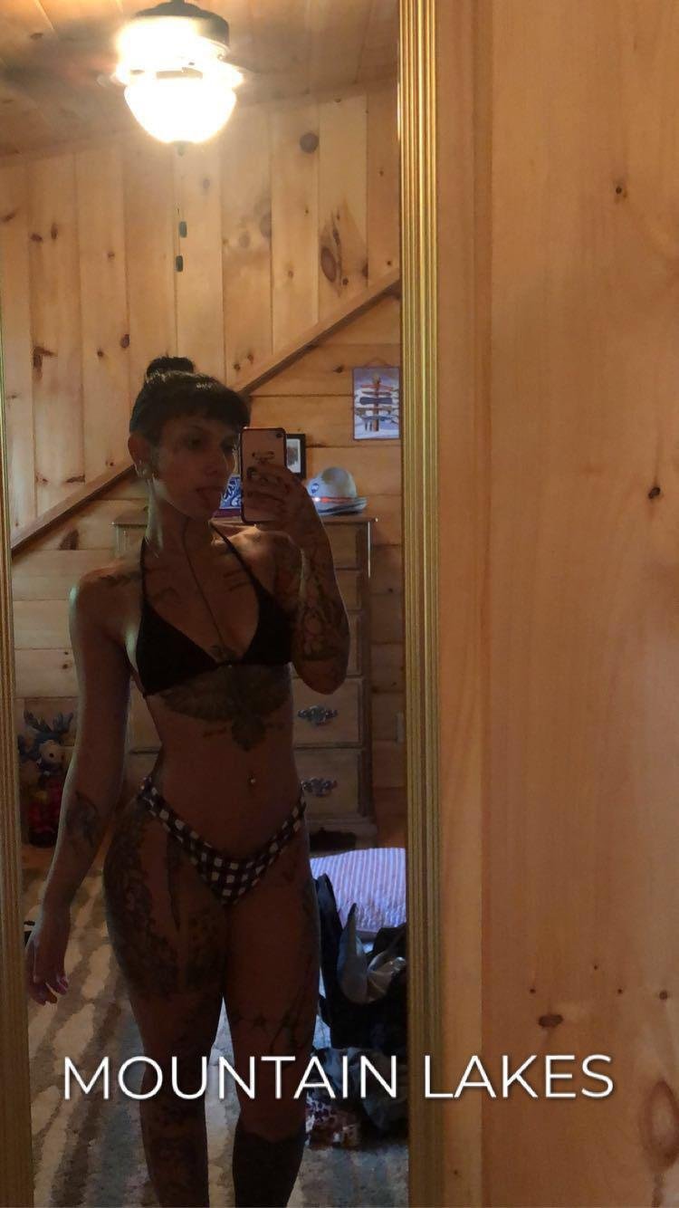 Tattooed Slim thicc latina ❤️❤️❤️✨️✨️✨️🥰🥰🥰 #FMB1ILkH