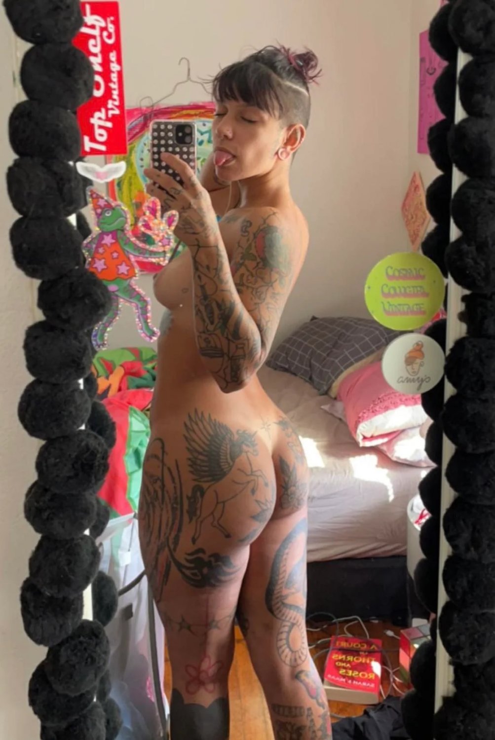 Tattooed Slim thicc latina ❤️❤️❤️✨️✨️✨️🥰🥰🥰 #VroOEfog
